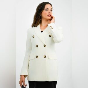 Elegant Women's Cream Double-Breasted Blazer